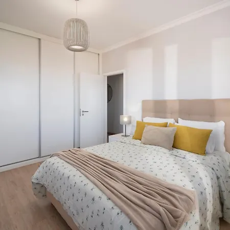 Paul's House ポンタ・ド・パールゴ